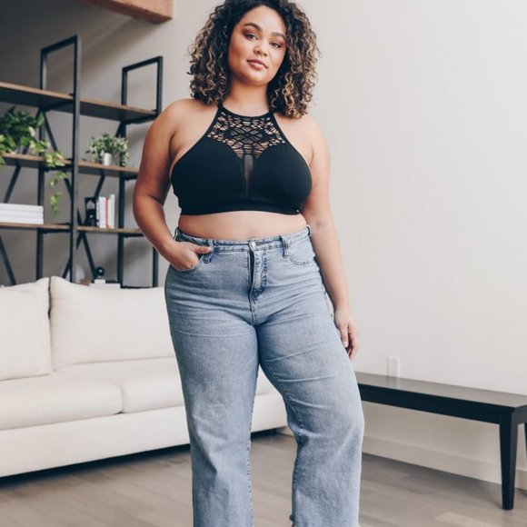 Seamless High Neck Strappy Back Brami Plus - Picture 2 of 11